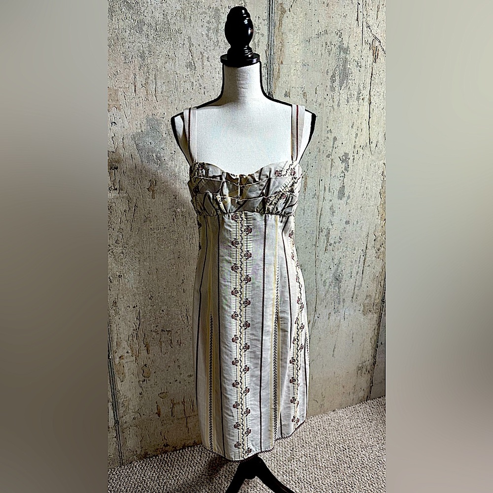 Nanette Lepore Floral tapestry with ruffle bust slip dress/ Size 10